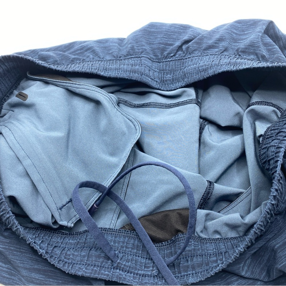 Lululemon Shorts  Mens Athletic Training Gym Workout Size XL Extra Large Blue - Picture 5 of 7